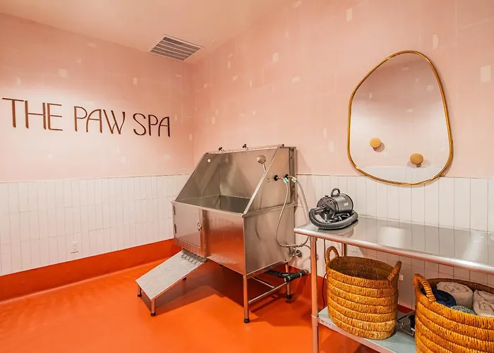 Downtown Phx High-rise Balcony Pool Gym W&d Apartment *