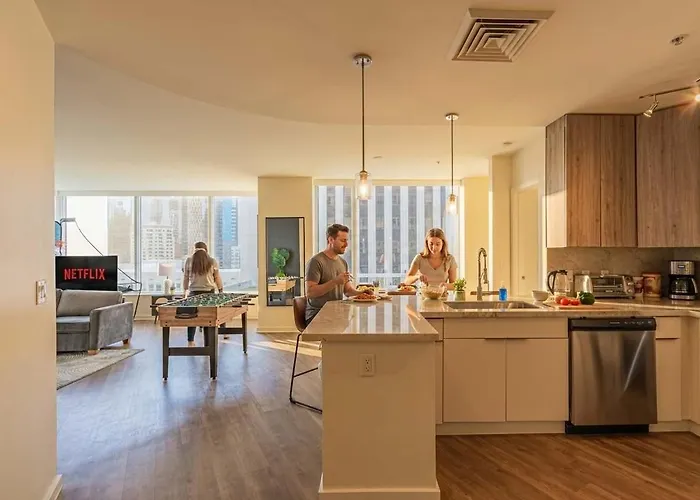 Apartment Downtown Phx High-rise Balcony Pool Gym W&d *